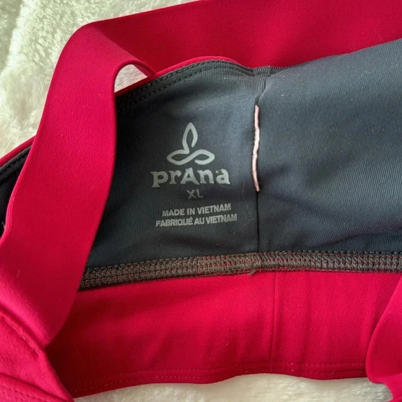 prAna Layna cranberry red cross back Bra size XL - Picture 6 of 6